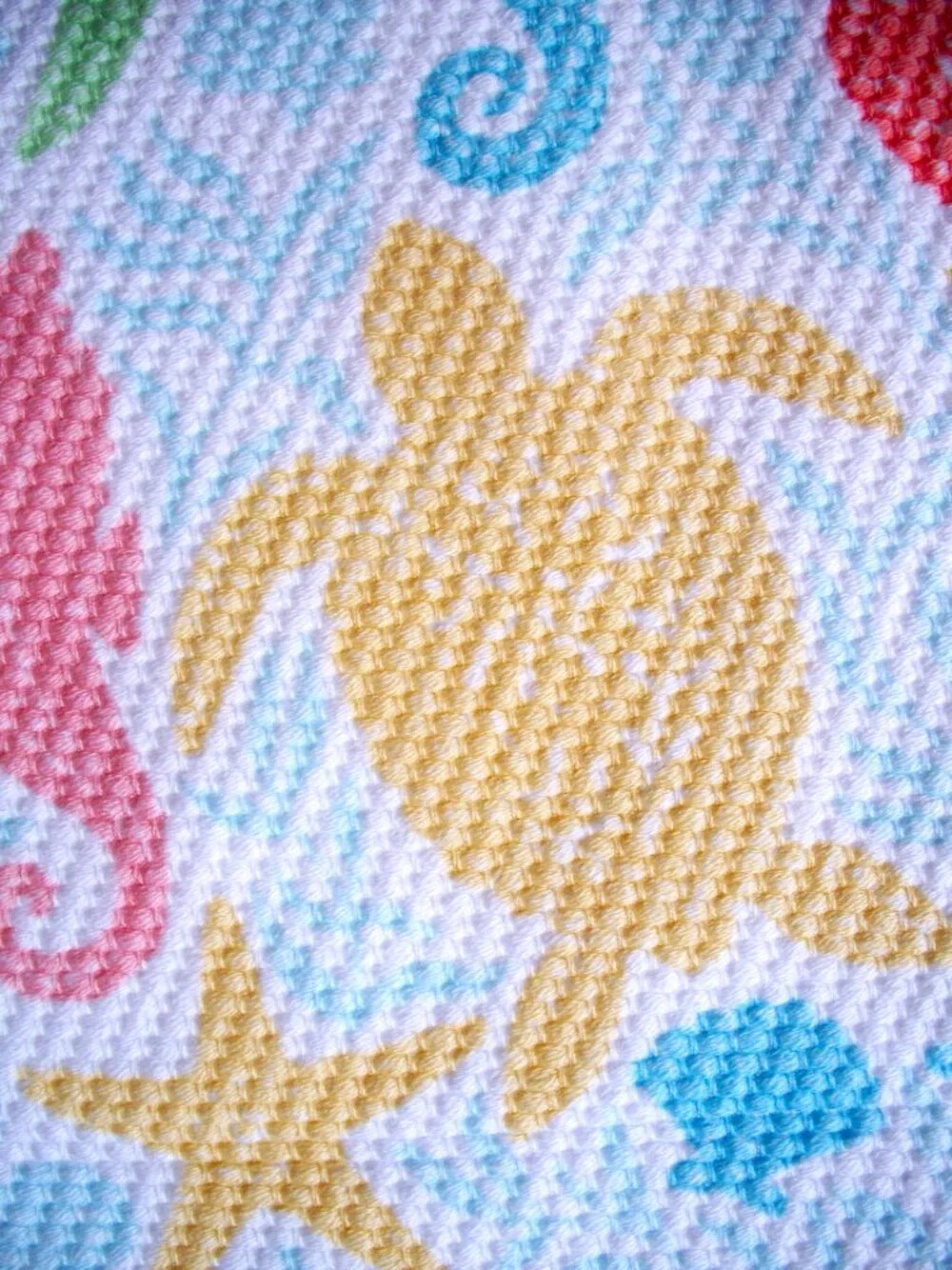 Caro Bath Towel Heirloom Collection Splash Sea Life Design 28 x 54 in Cotton NWT